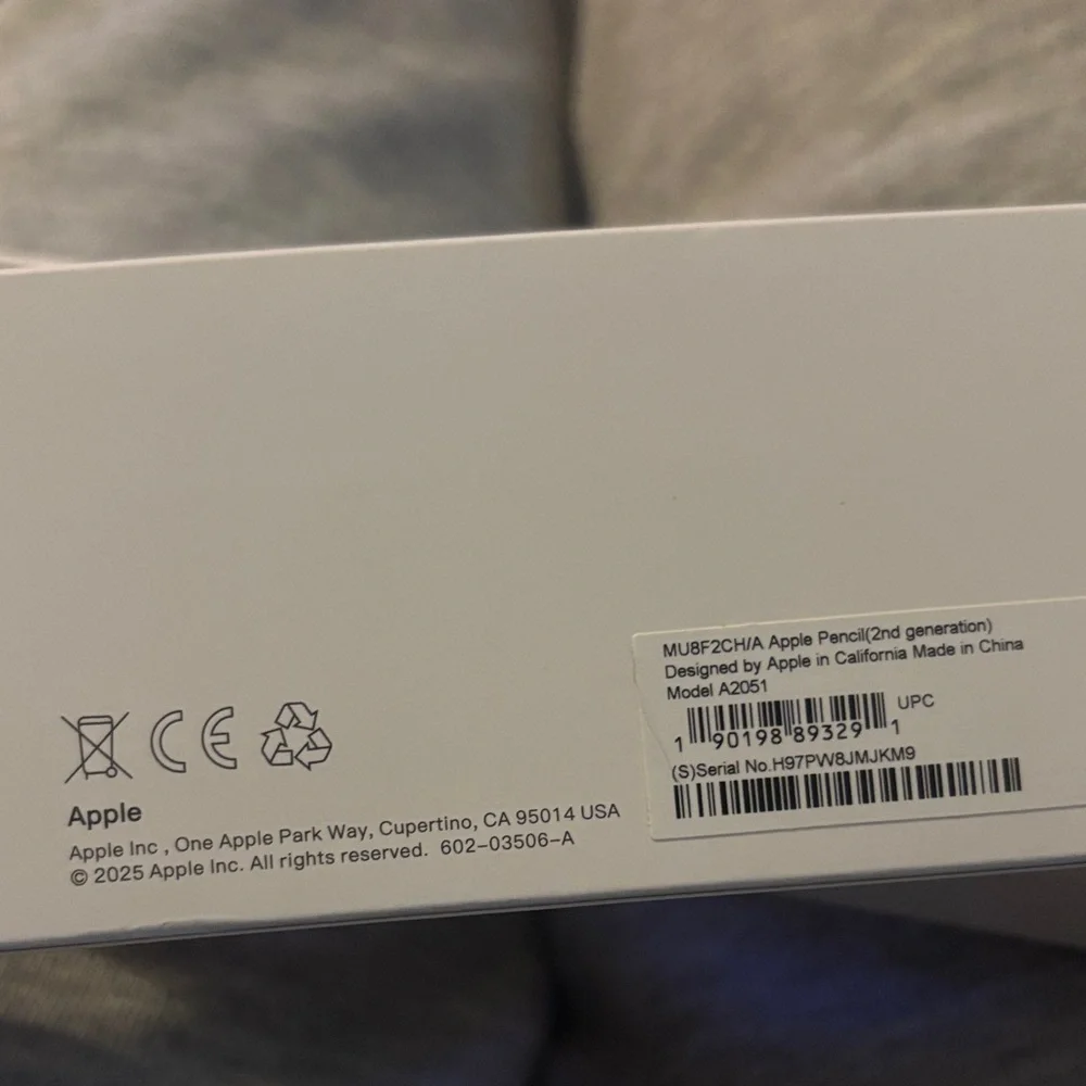 Apple Pencil with Magnetic Connector